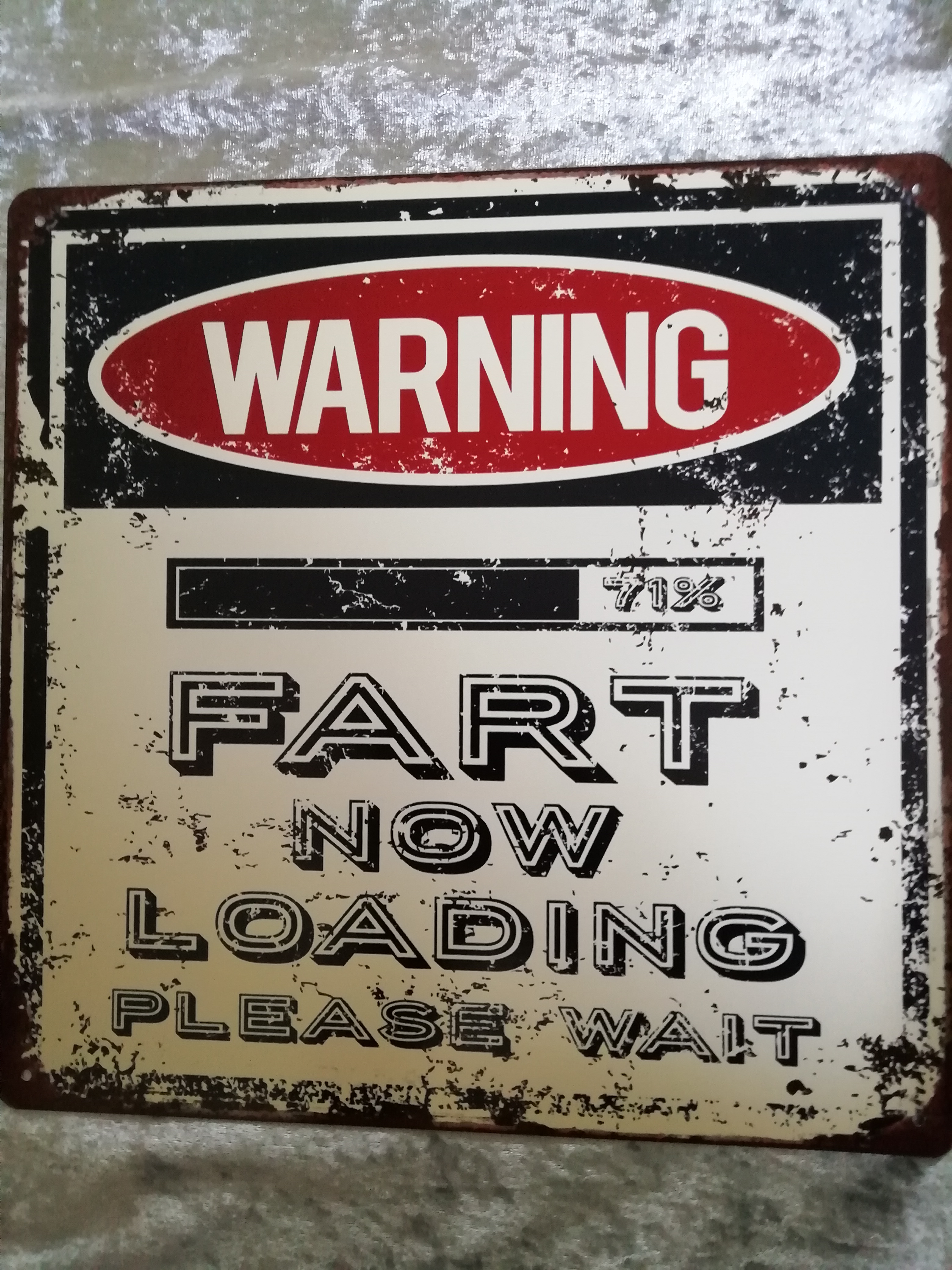 Metalen Deco Wandbord Tekst Fart Now Loading